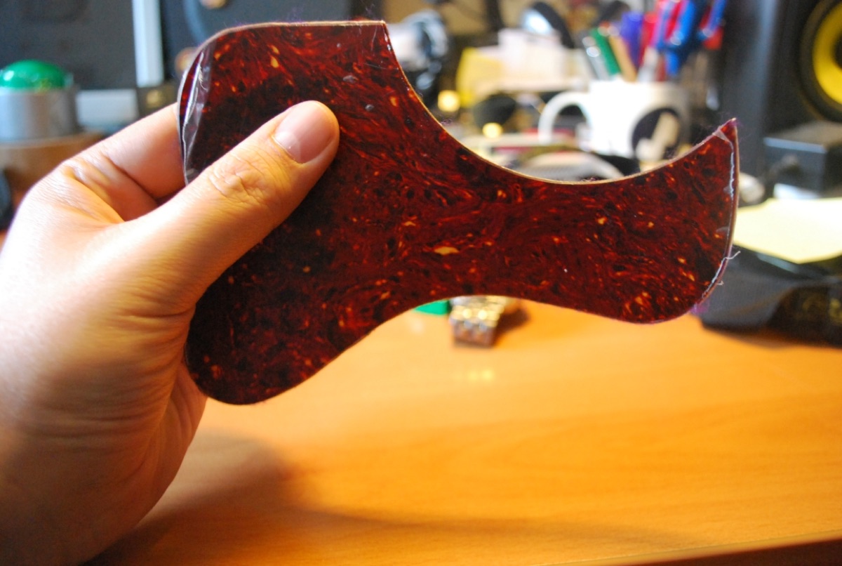 Vintage Guitar with Pickguard