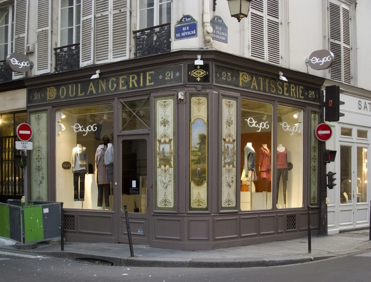 Paris bakery sign