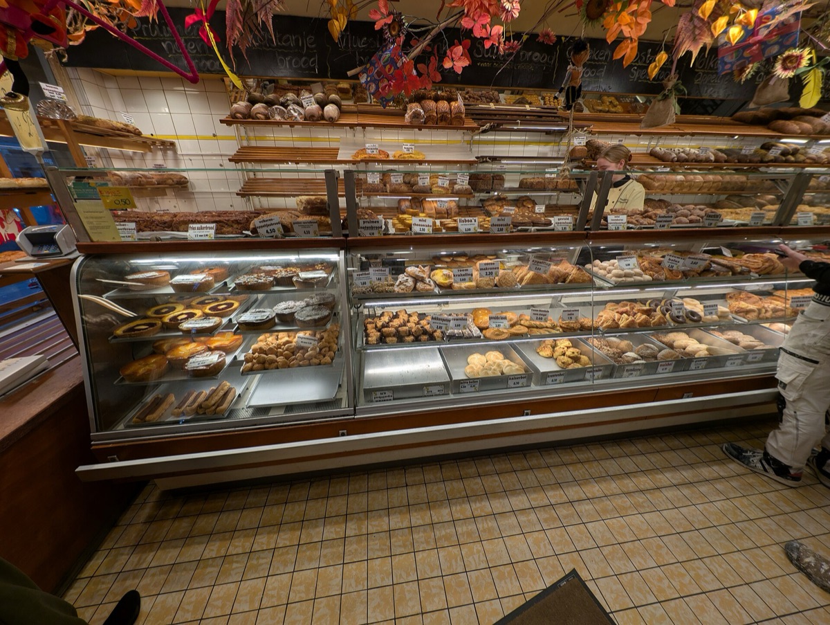 Bread display case