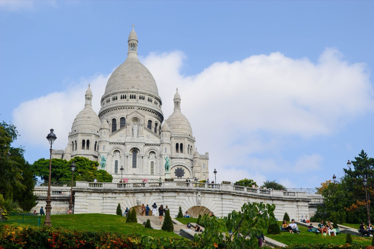 Paris hotel near Montmartre