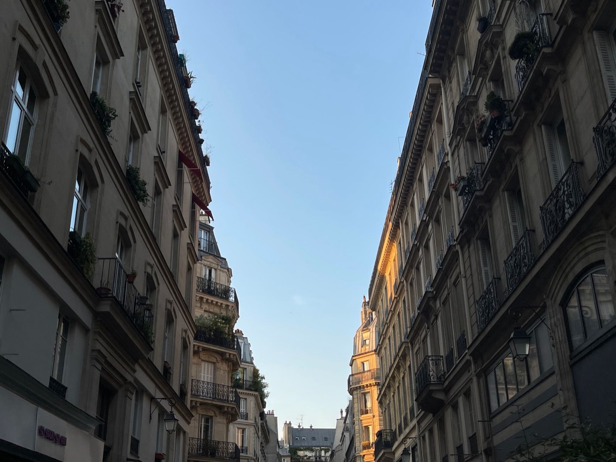 pari 16e arrondissement building