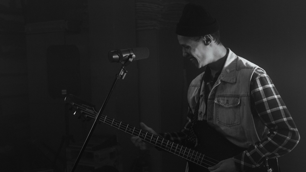 banda alternativa tocando en Paris