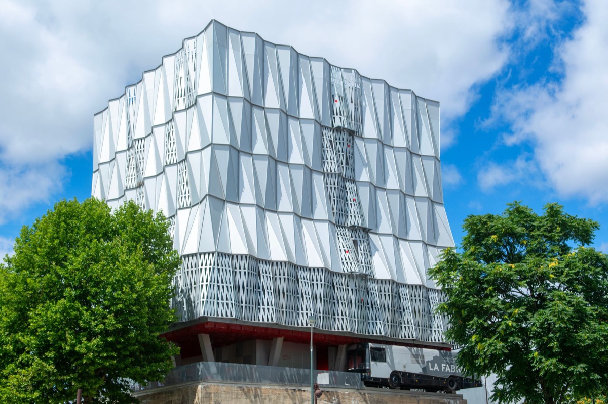 grande hall de la villette 外觀 繁體中文（臺灣用語・正體字）
